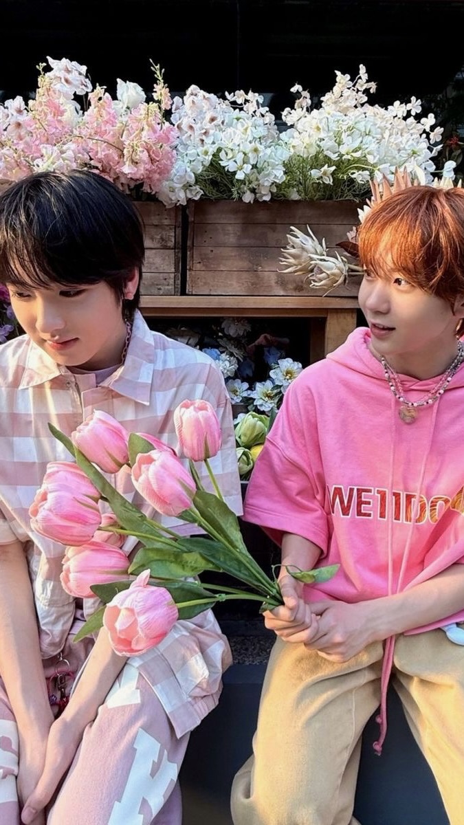  sakuya and ryo from NCT WISH
